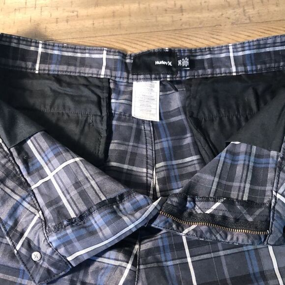 Hurley 4 pocket Shorts 🩳 in Blue and Gray Plaid. - Picture 5 of 17